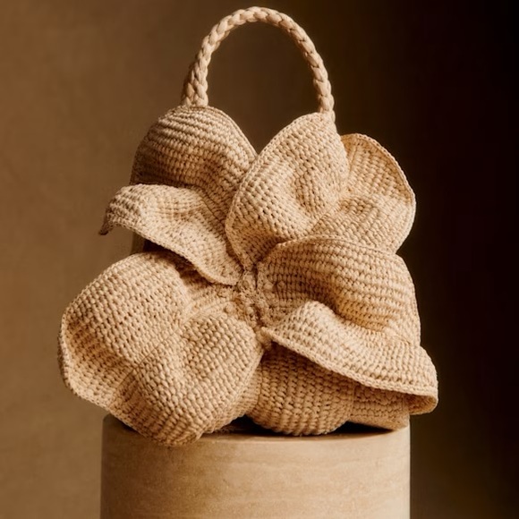 Sezane Handbags - Sezane Leila Basket Natural Raffia NWT